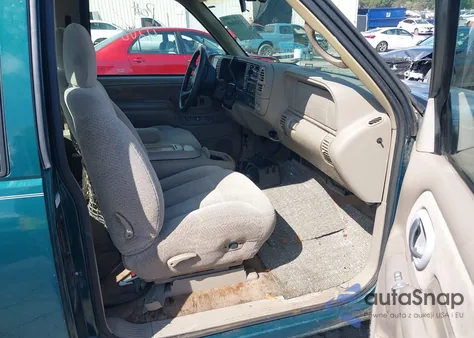 1998 Chevrolet C1500 Fleetside from USA, damaged, VIN 2GCEC19M5W1114193